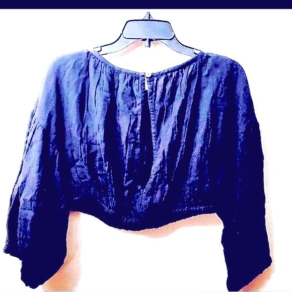 NWT- Free People Fairycore Puff Long Sleeve Crop Top a gem size M deep navy! - Picture 2 of 5